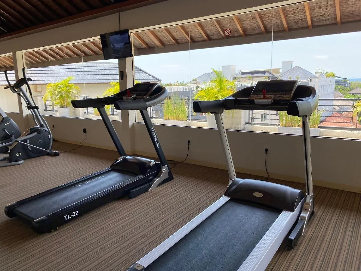 Apartment Stylish 2 Bedroom Penthouse Apt, Newly Refreshed, 50 Mbps, Pool, Gym, Resto Kuta